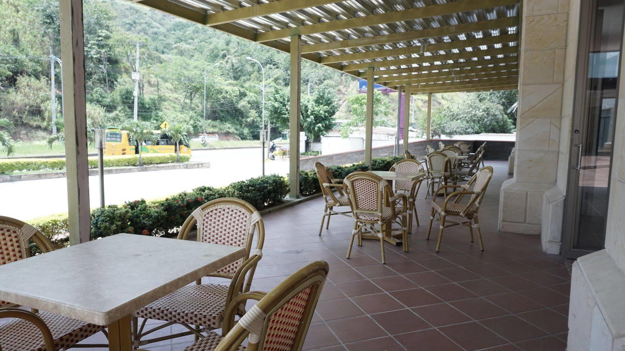 Hotel Ventura Loma Mesa de Ruitoque Bagian luar foto