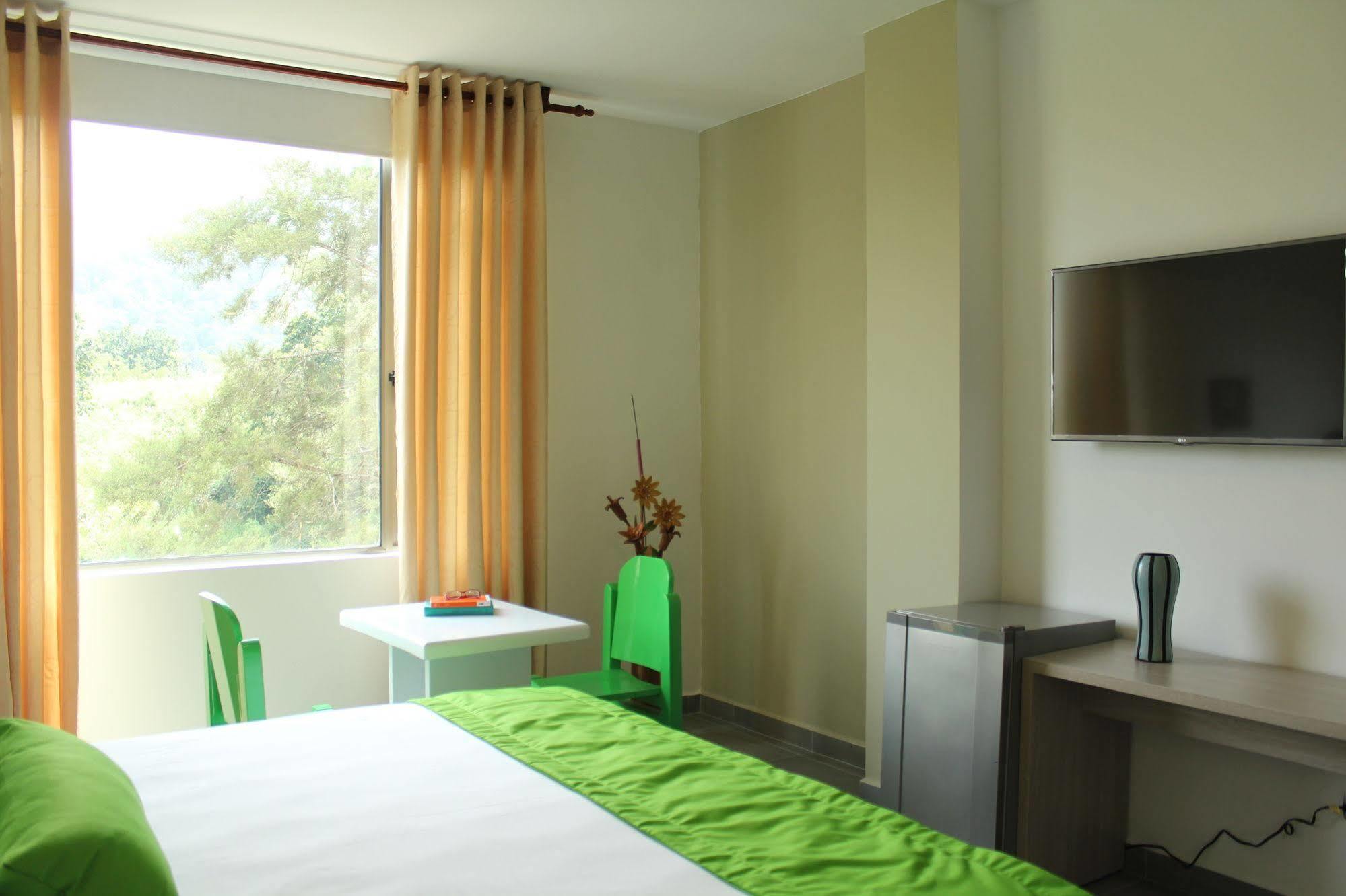 Hotel Ventura Loma Mesa de Ruitoque Bagian luar foto
